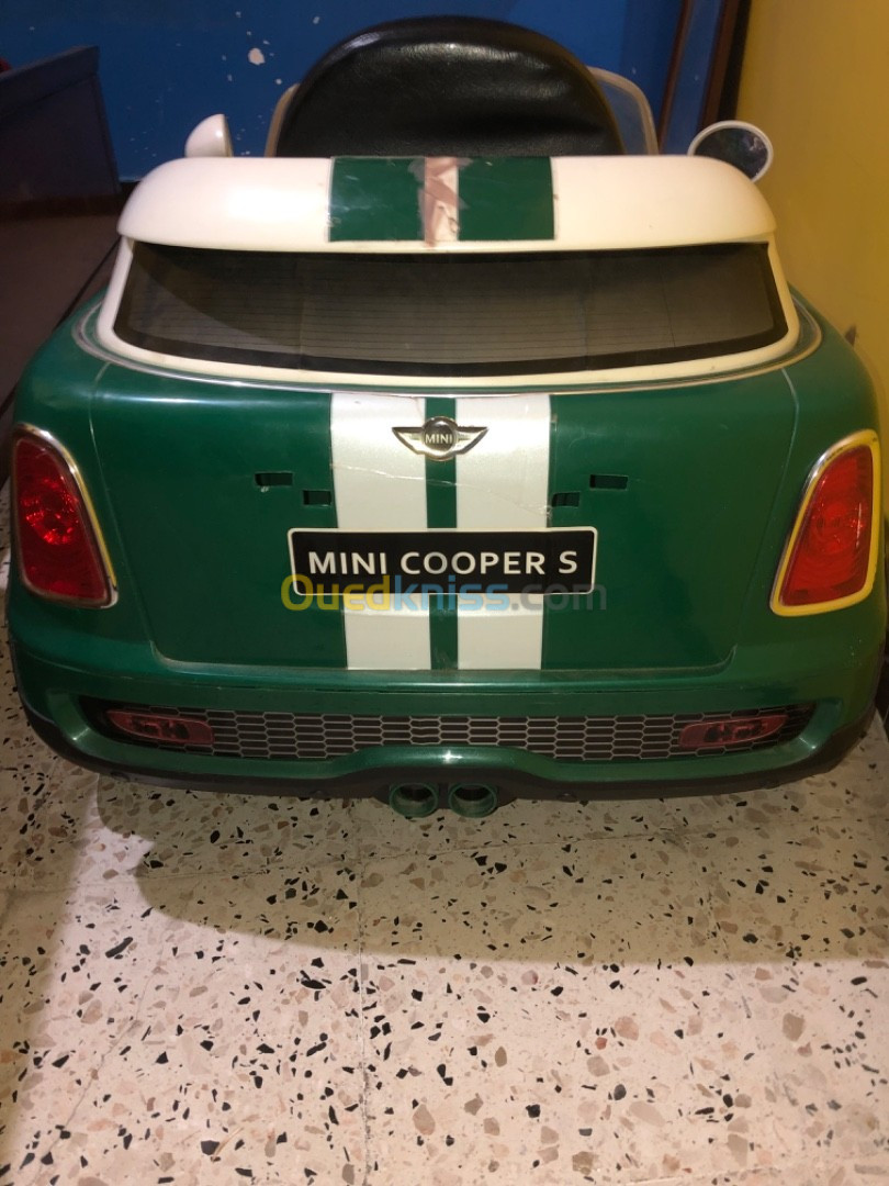 Voiture pour enfant (Mini Cooper)