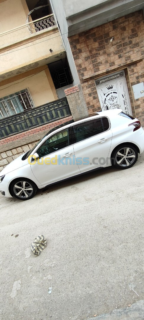 Peugeot 308 2015 Allure