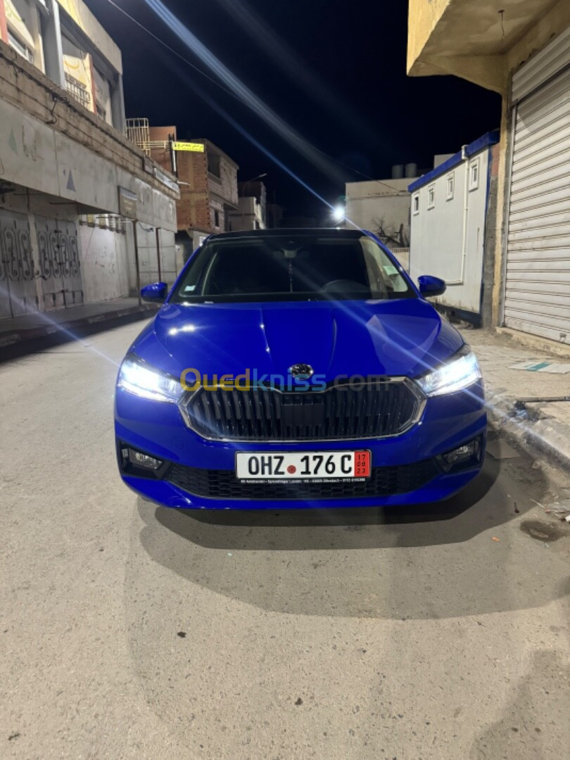 Skoda Fabia 2022 Style (avec toit panoramique)