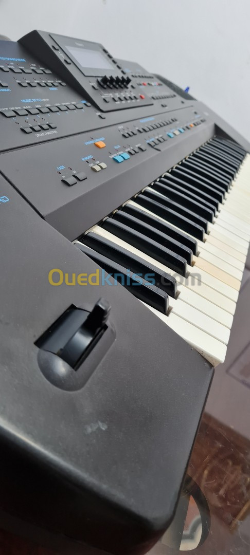 Roland e96