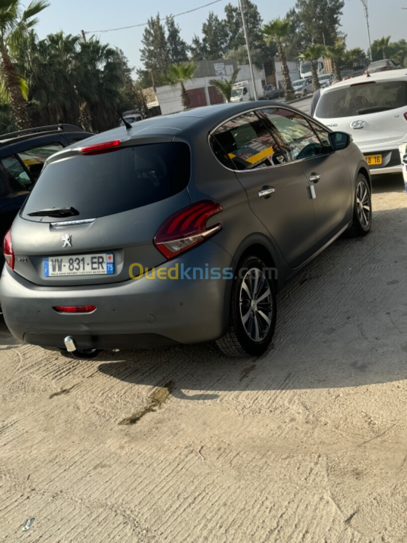 Peugeot 208 2017 Allure