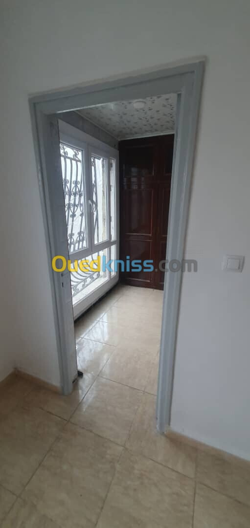 Location Appartement F3 Alger Said hamdine