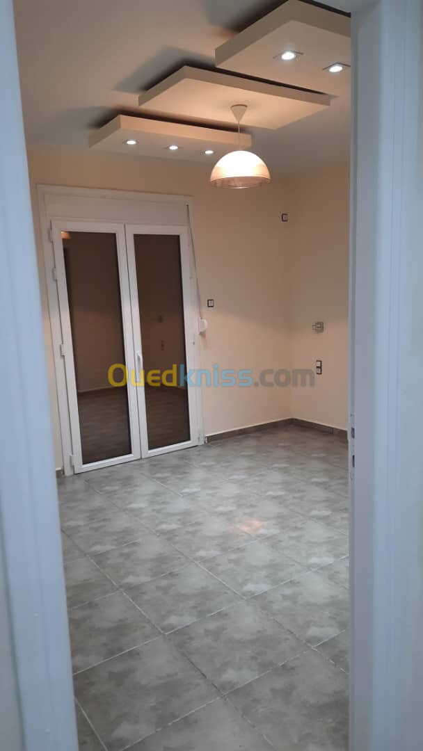 Location Appartement F3 Alger Draria