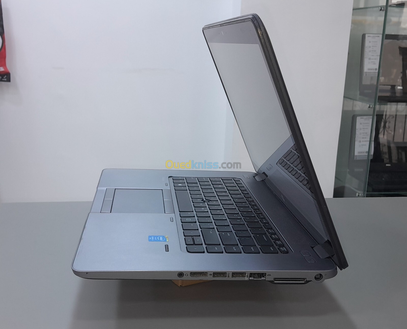 LAPTOP HP ELITEBOOK 850 G2 I5-5300U 8G 512G SSD 15,6" TACTILE.