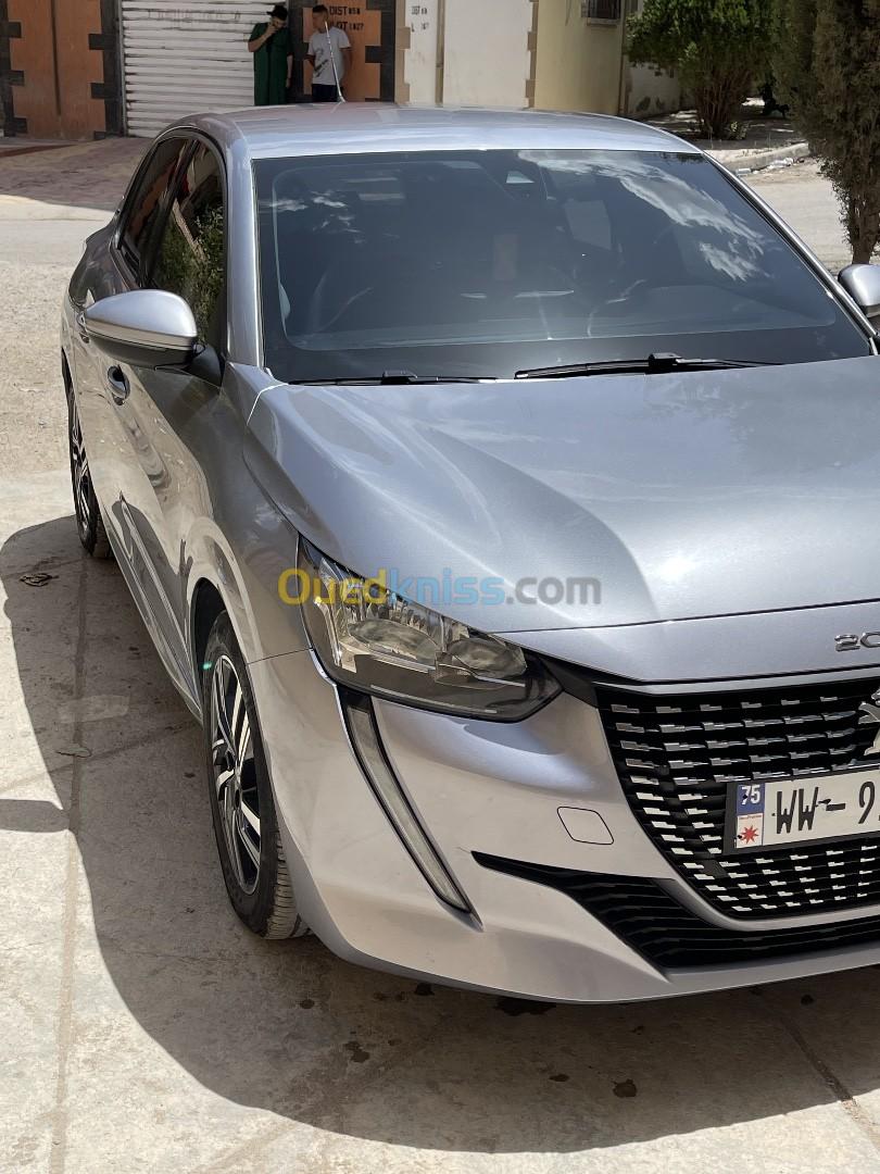 Peugeot 208 2022 208