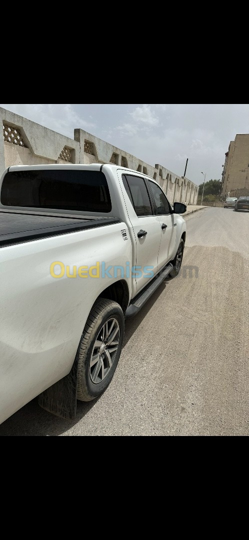 Toyota Hilux 2020 LEGEND DC 4x4 Pack Luxe