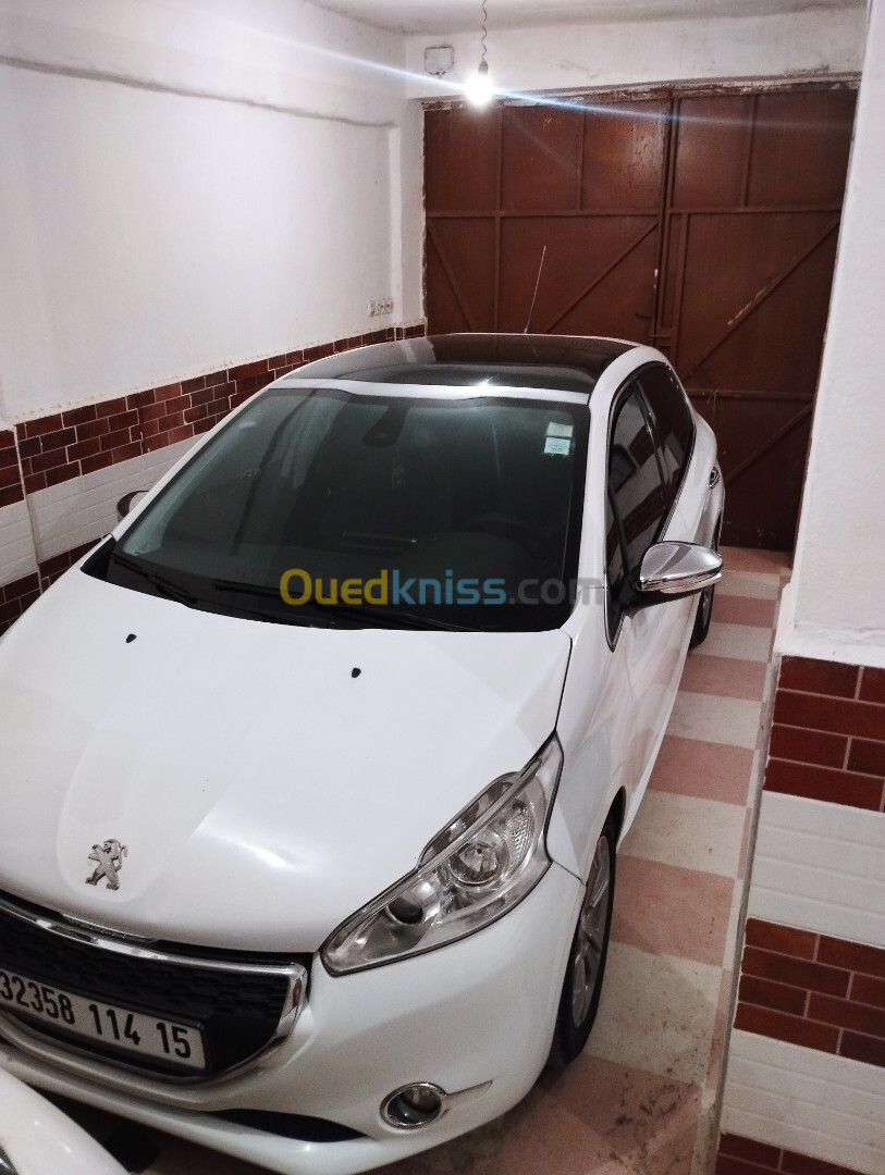 Peugeot 208 2014 Allure