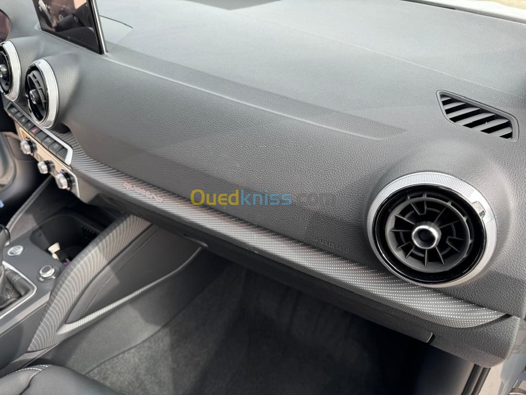 Audi Q2 2024 S Line Quattro