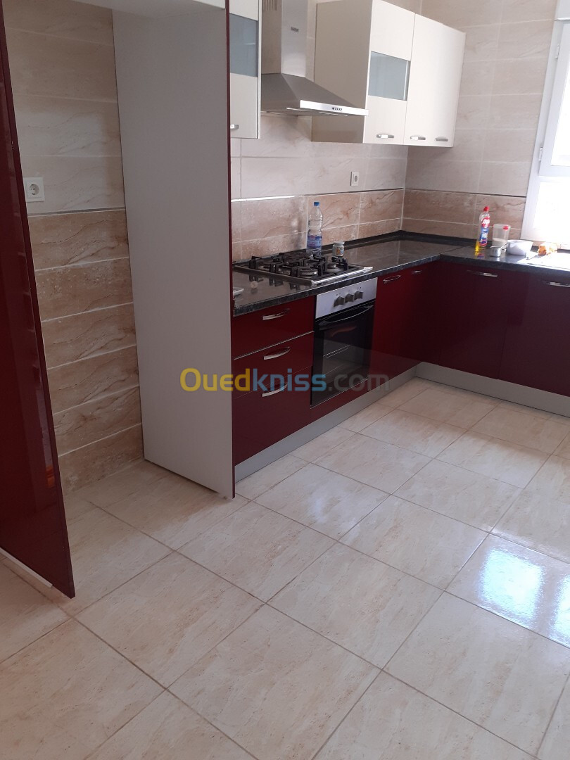 Location Appartement F4 Alger Mahelma