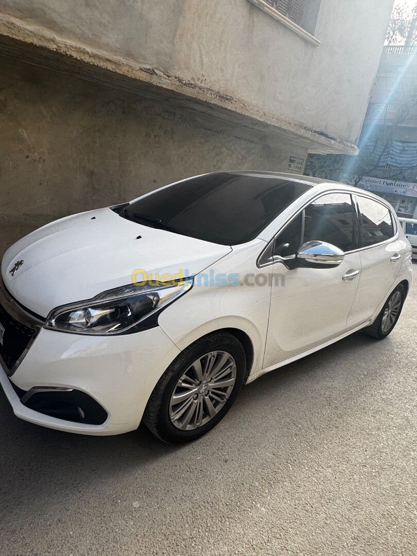 Peugeot 208 2018 208