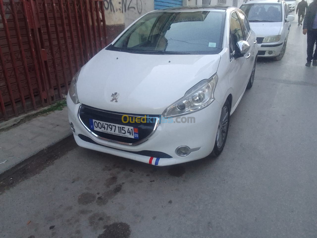 Peugeot 208 2015 