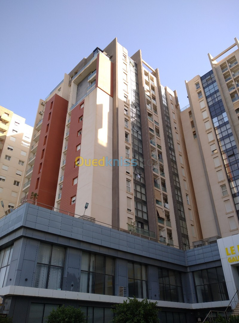 Cherche location Appartement F3 Alger Cheraga