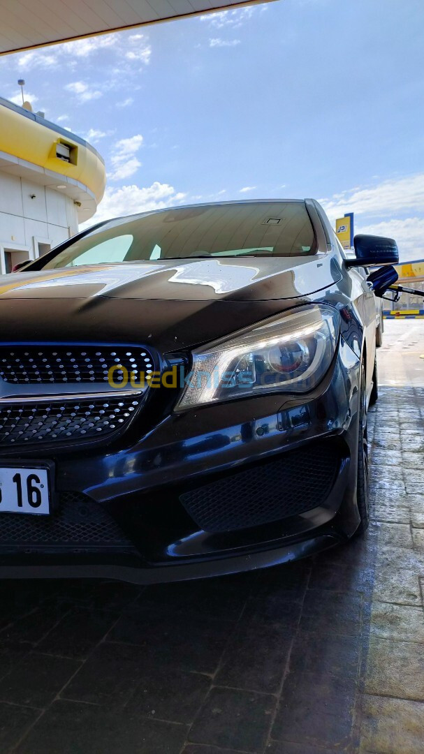 Mercedes CLA 2015 Coupé Exclusif + AMG 