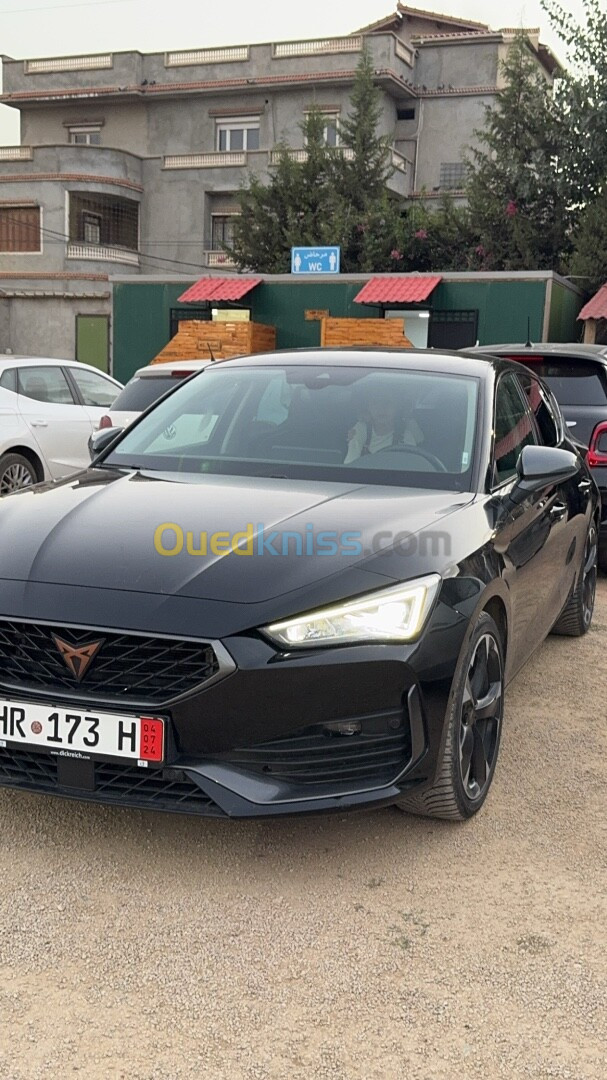 Seat Cupra 2023 Fontom