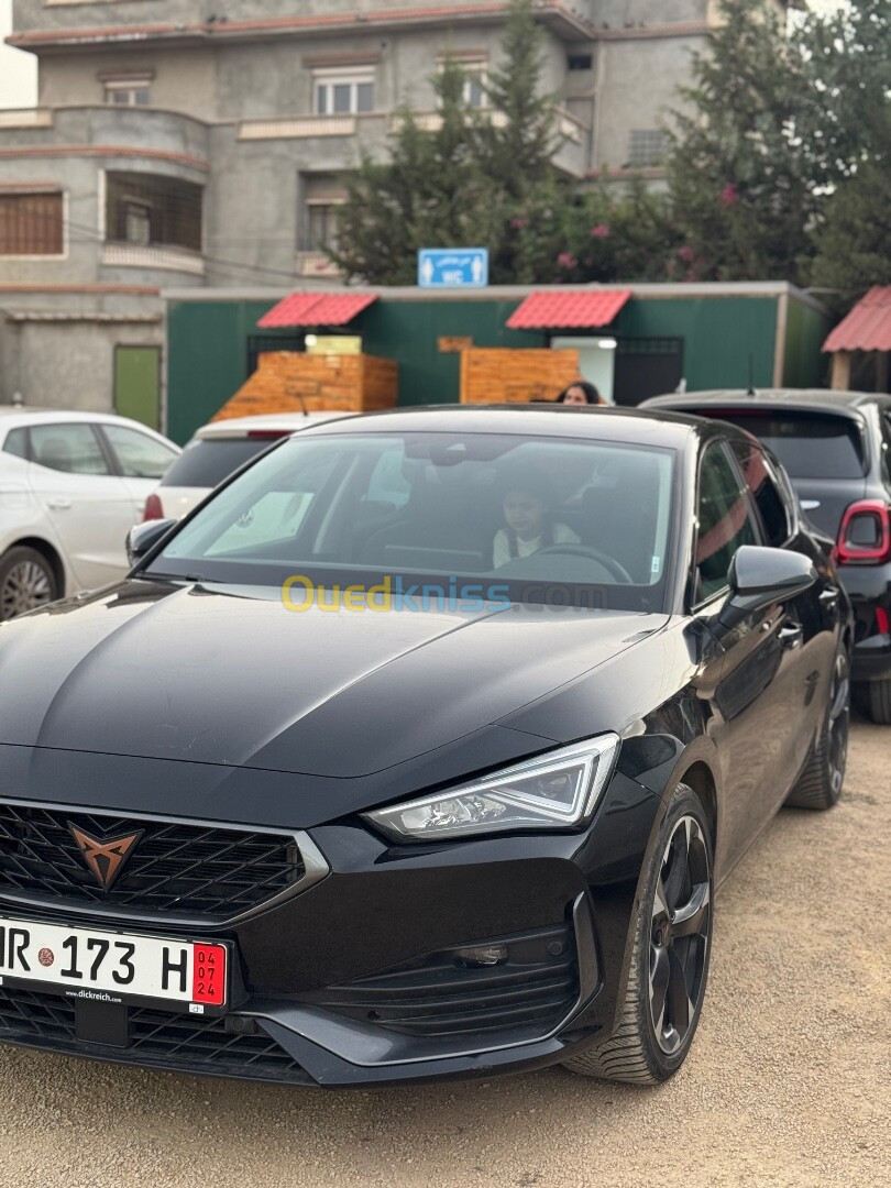 Seat Cupra 2023 Fontom