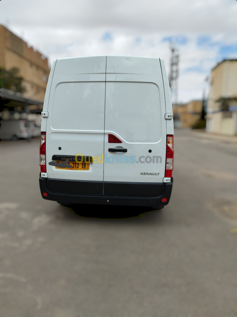 Renault Master3 2013