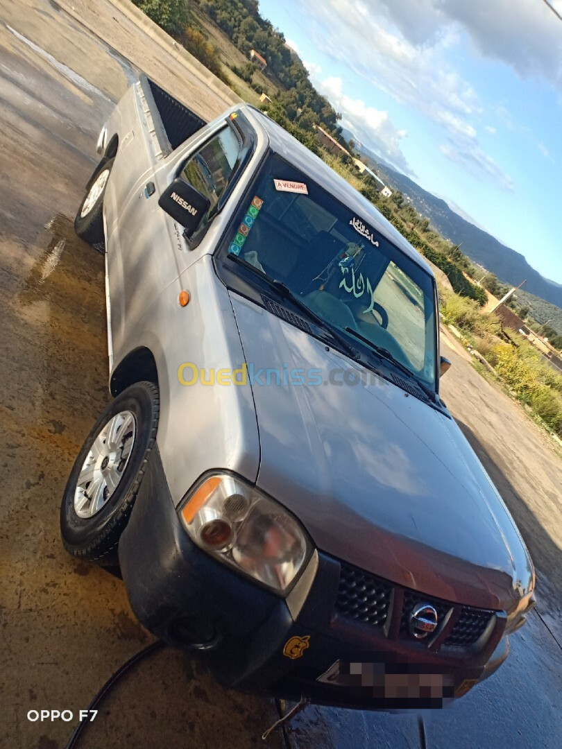 Nissan Pickup 2012 Pickup