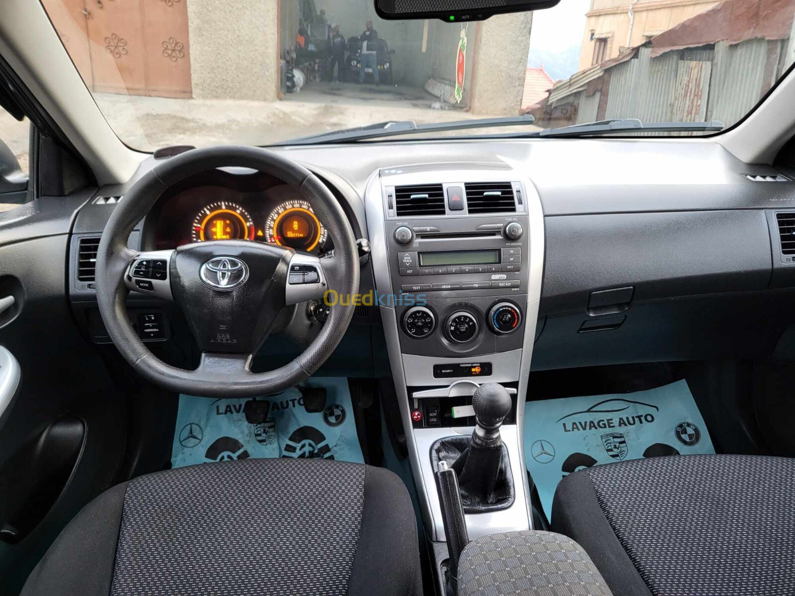 Toyota Corolla 2013 high grade