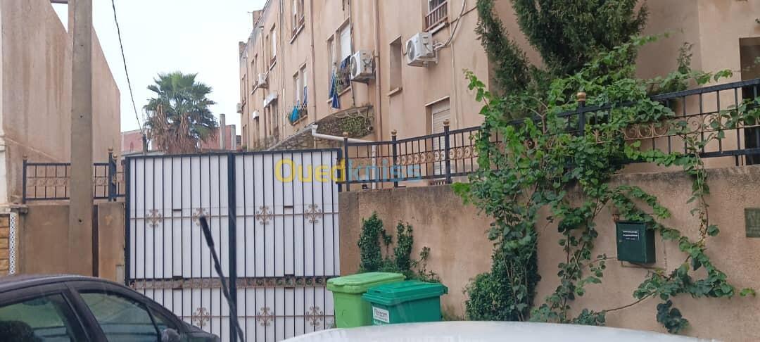 Location Appartement F4 Alger Hussein dey