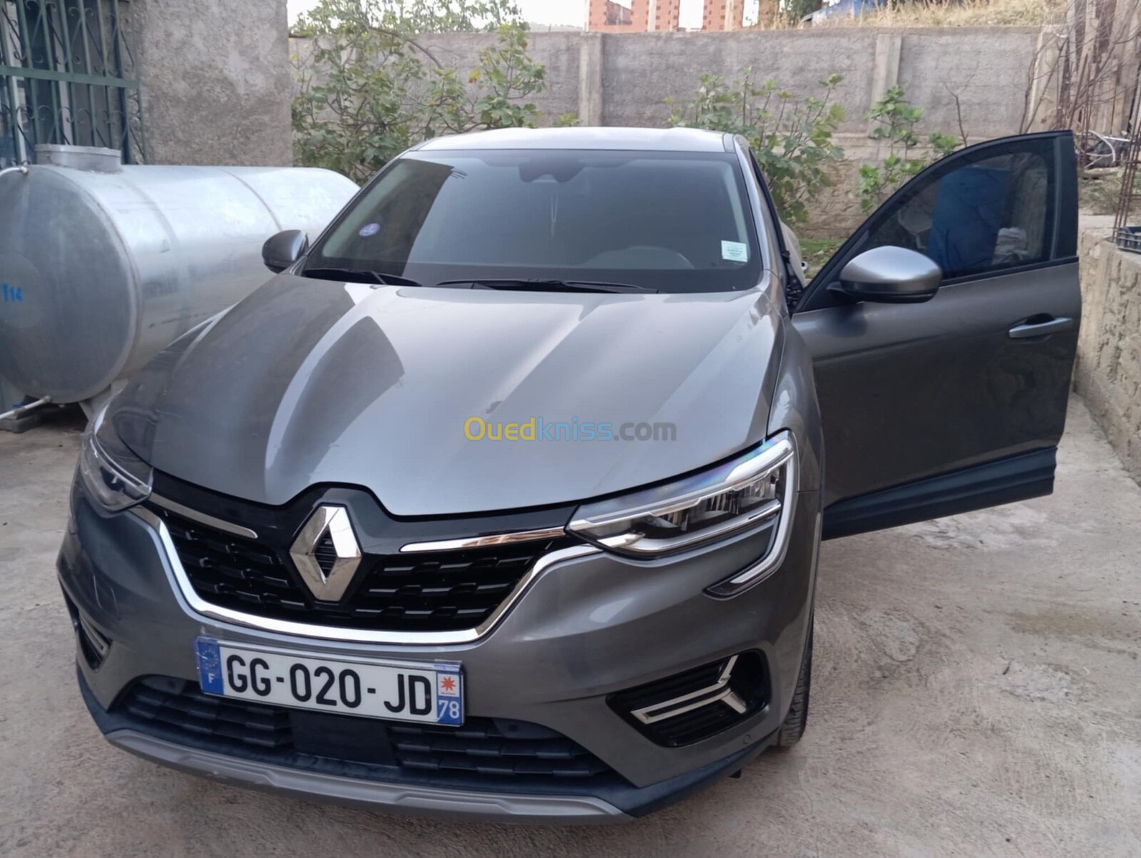 Renault Arkana 2022 La route sans toit