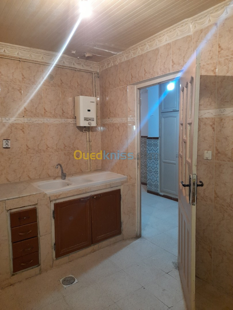 Location Appartement F5 Constantine Ain smara