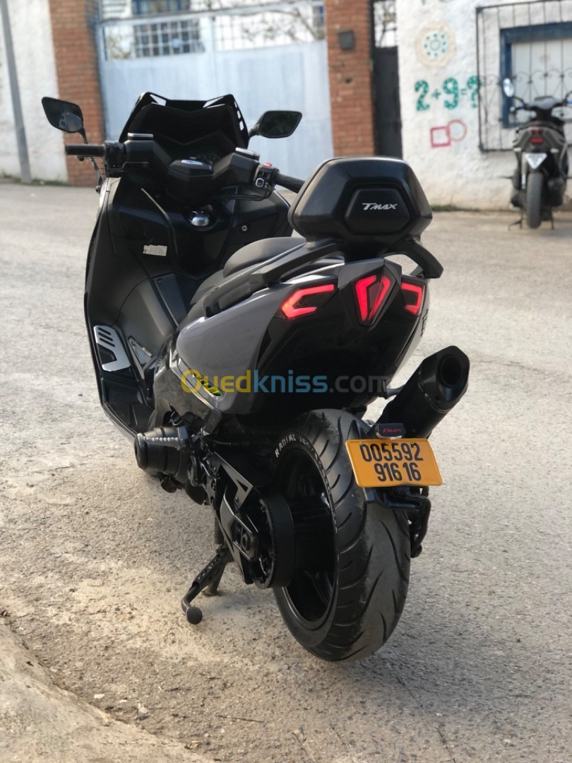 Yamaha Tmax 2016