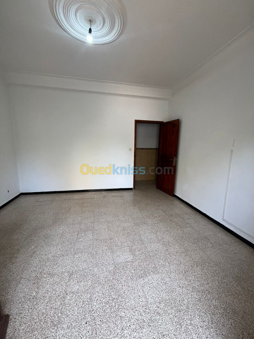 Location Niveau De Villa F3 Alger Kouba