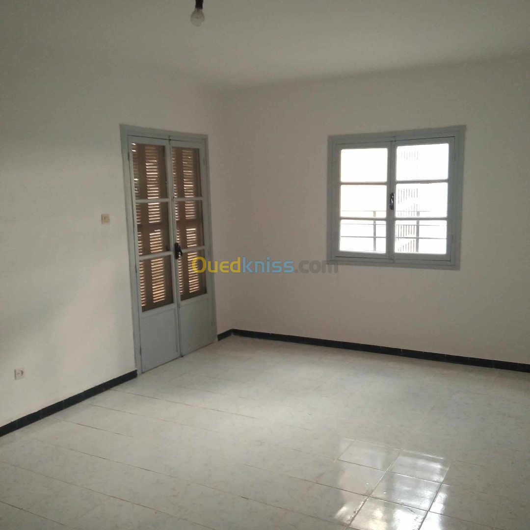 Location Appartement F4 Alger Bouzareah