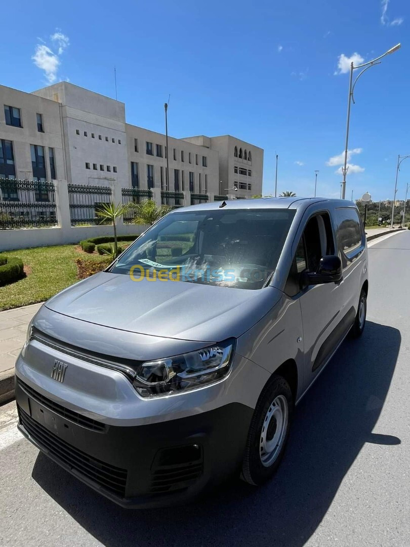 Fiat Doblo 2024 Italie