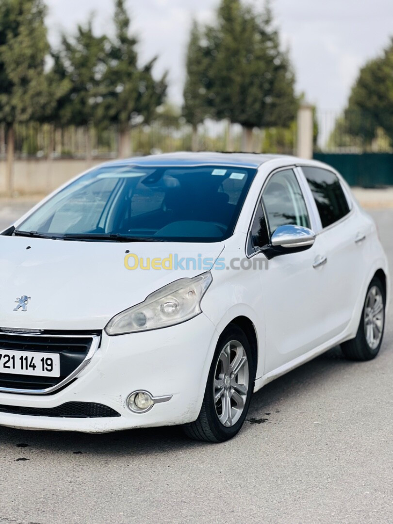 Peugeot 208 2014 Allure