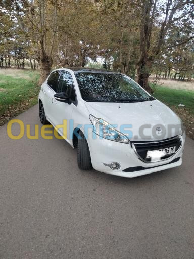 Peugeot 208 2015 Allure