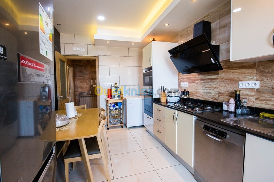 Sell Apartment F5 Oran Bir el djir