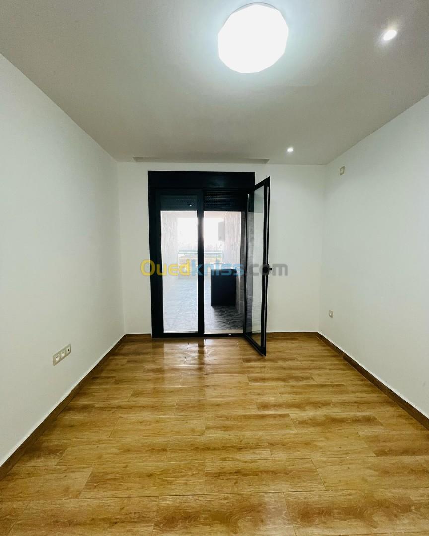 Sell Apartment F4 Oran Bir el djir