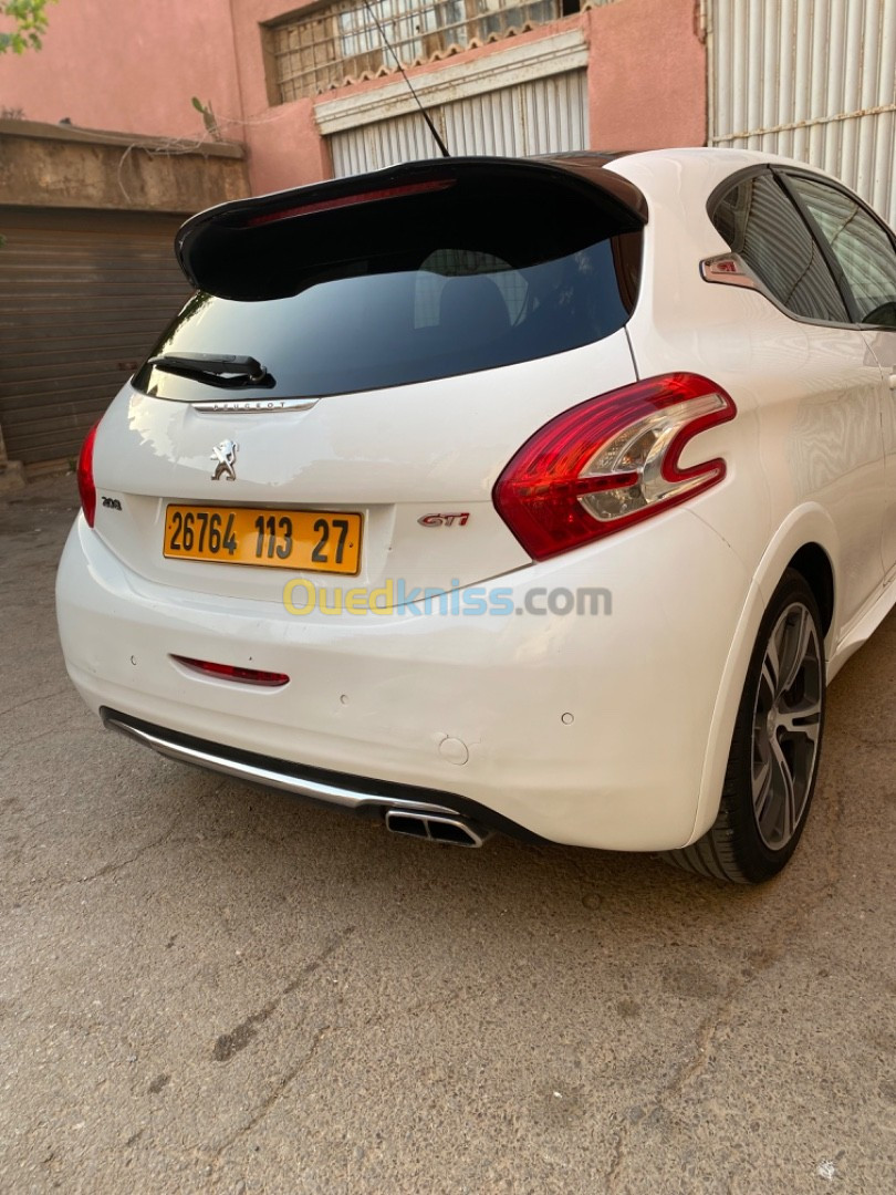 Peugeot 208 2013 GTi