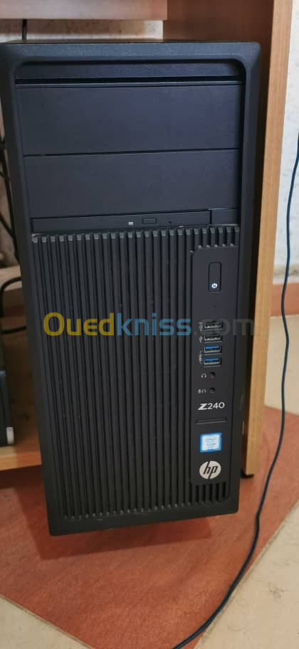  WORKSTATION HP Z240 avec Ecran HP Z4nf