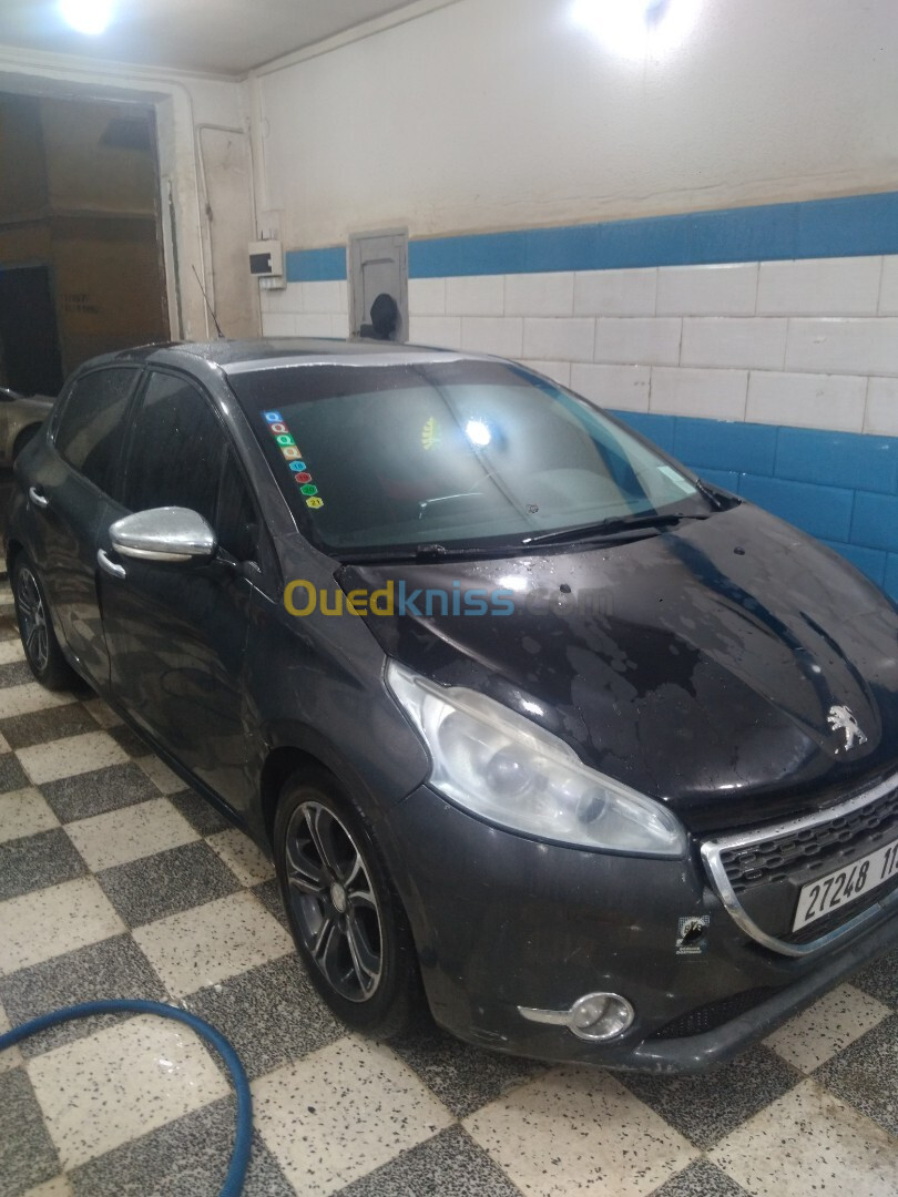 Peugeot 208 2013 Allure