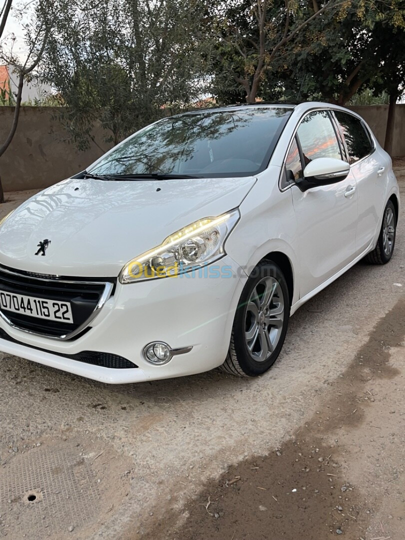 Peugeot 208 2015 Allure Facelift