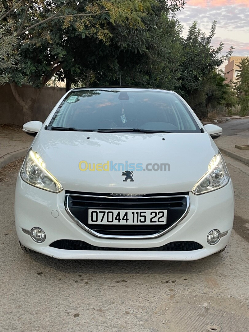 Peugeot 208 2015 Allure Facelift