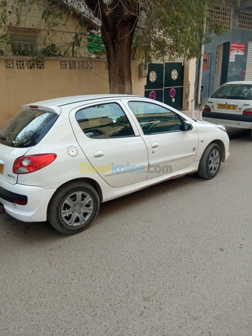 Peugeot 206 Plus 2012 generation