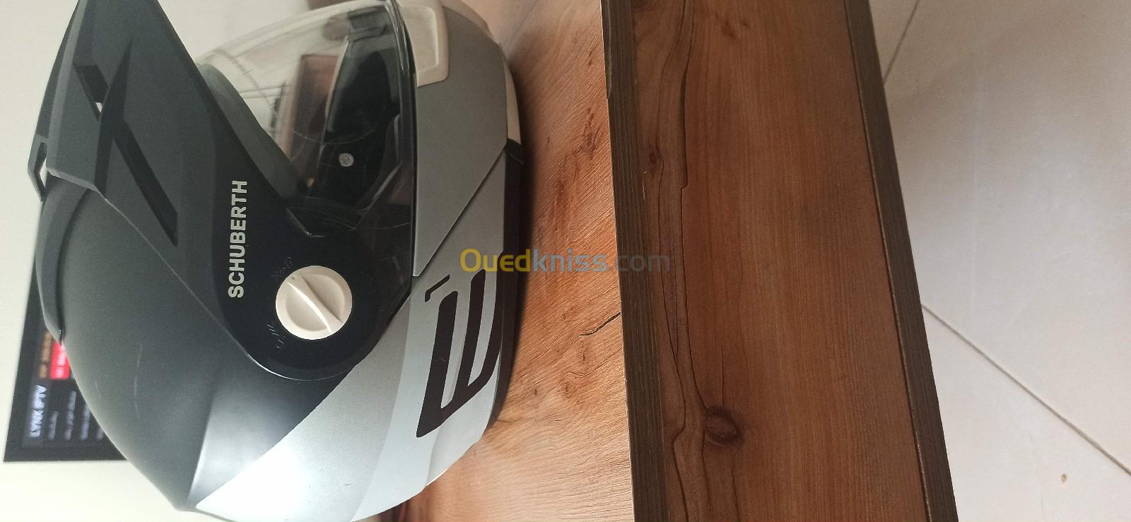 Casque moto Shuberth E1