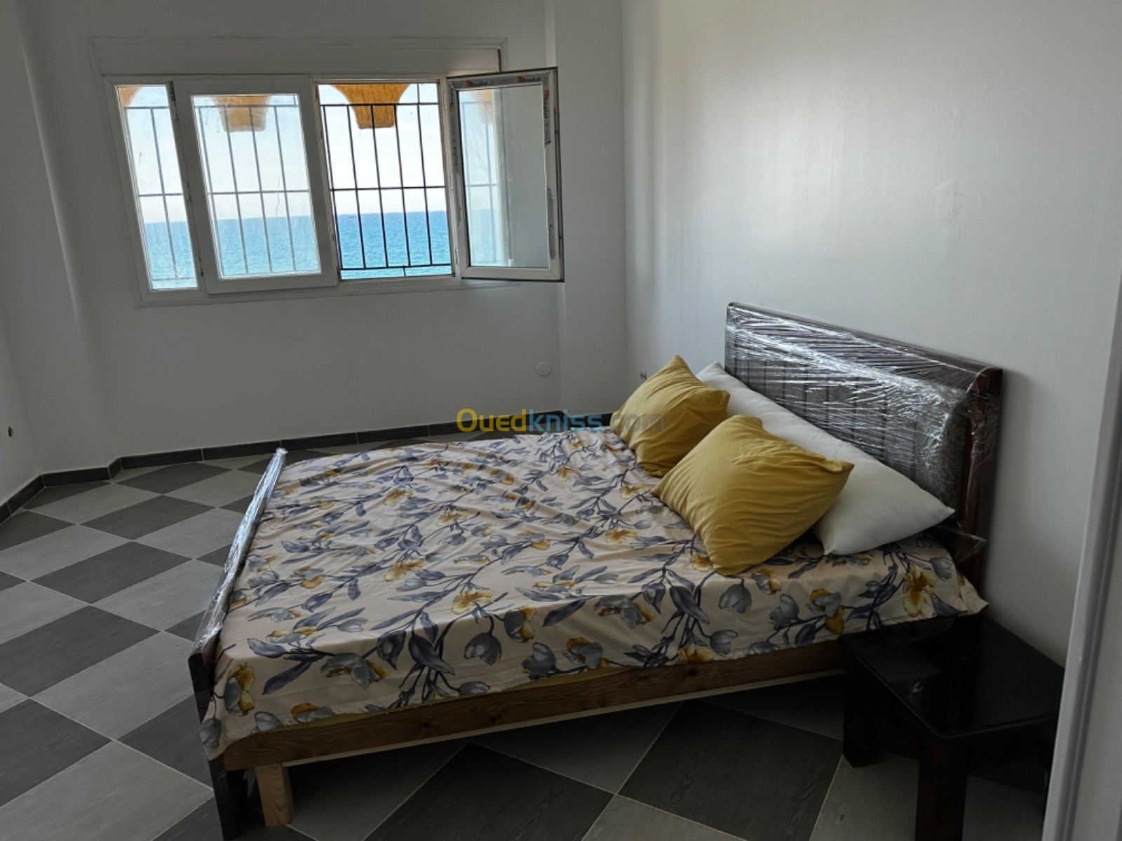 Location vacances Appartement F4 Alger Ain benian