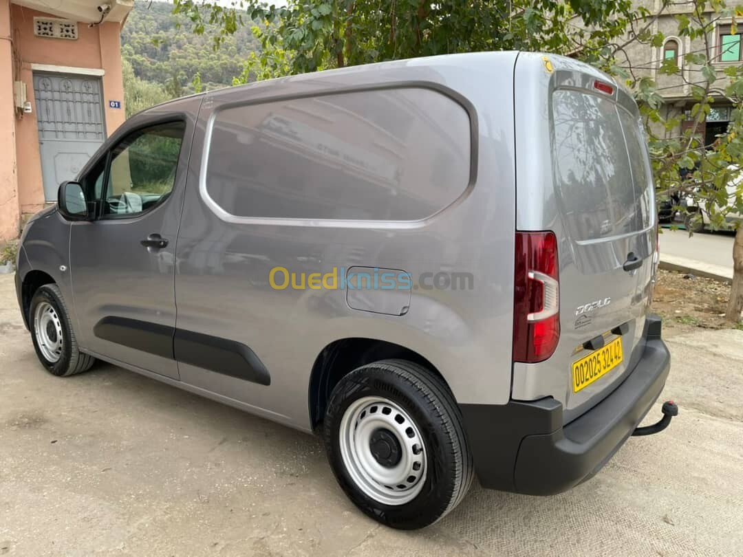 Fiat Doblo 2024 Italie