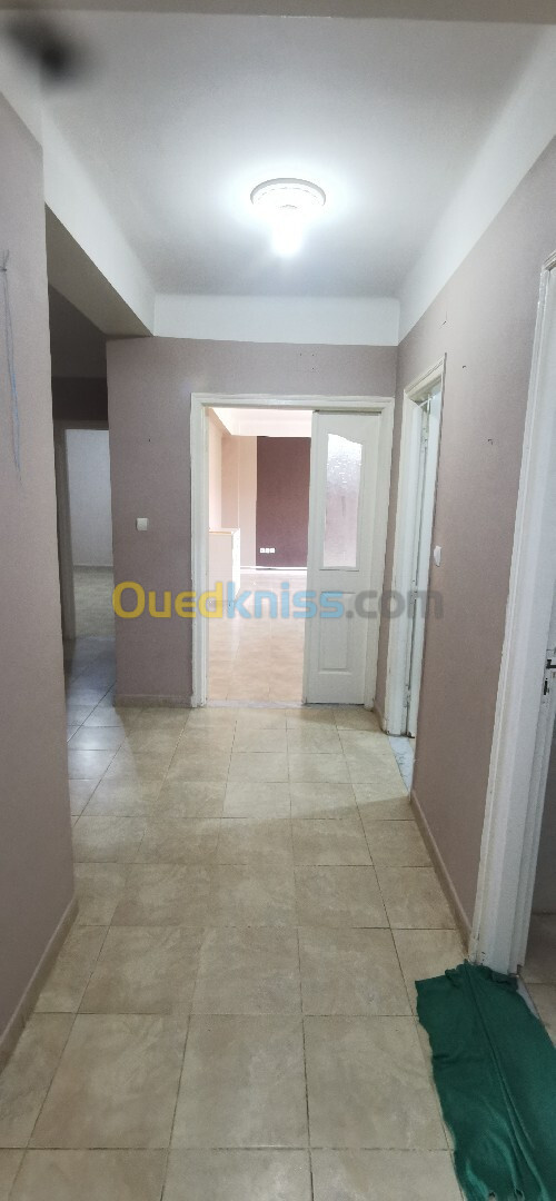 Location Appartement F3 Alger Draria