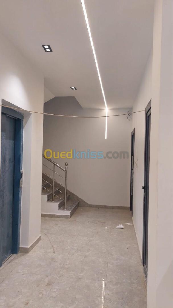 Vente Appartement F03 Alger Bordj el bahri