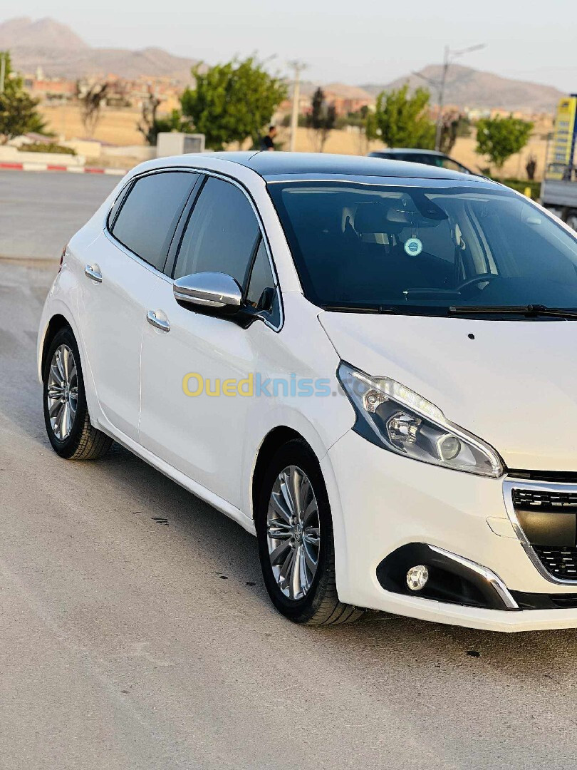 Peugeot 208 2018 Active Facelift