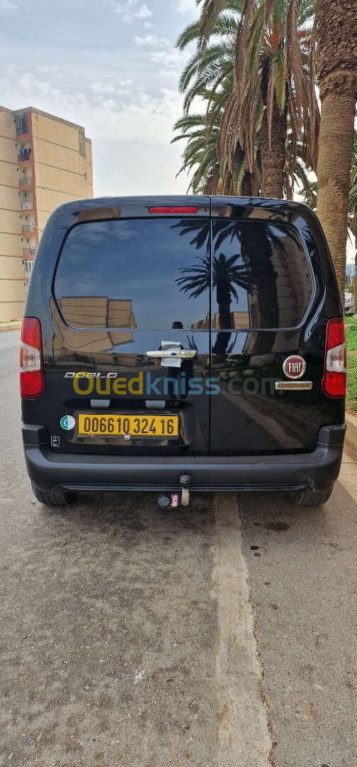 Fiat Doblo 2024 Black