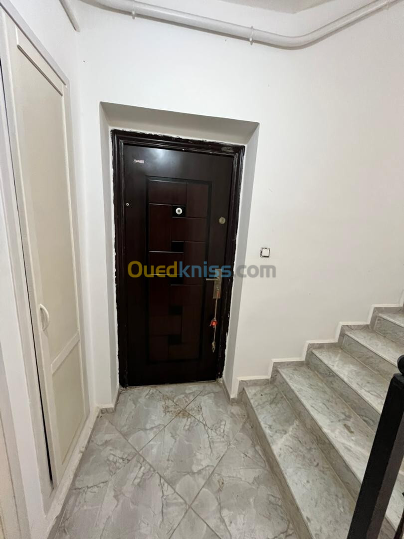 Location Appartement F3 Alger Ain benian