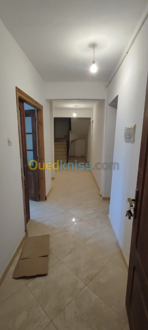 Location Appartement F7 Skikda Skikda