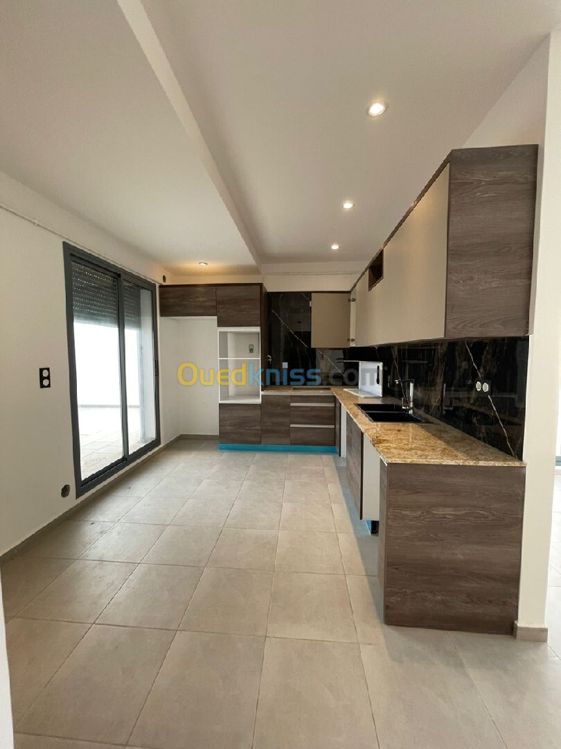 Vente Appartement F4 Alger Bordj el bahri