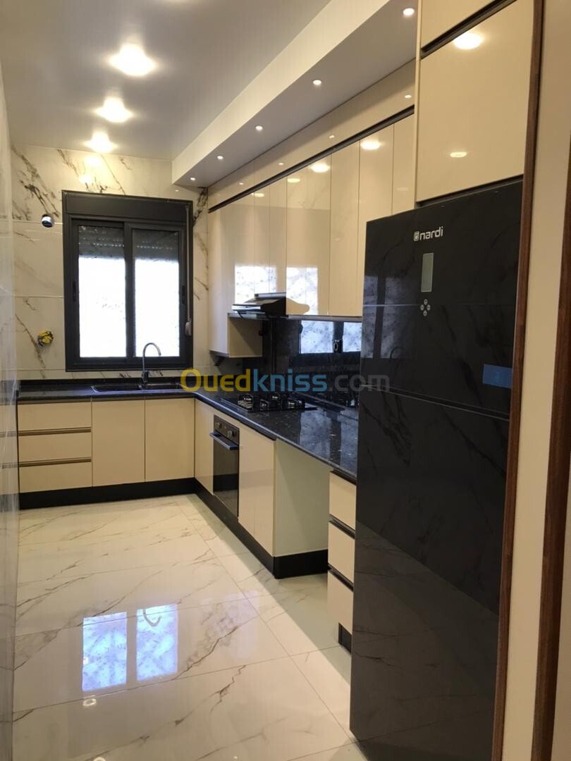 Vente Appartement F4 Alger Bordj el bahri